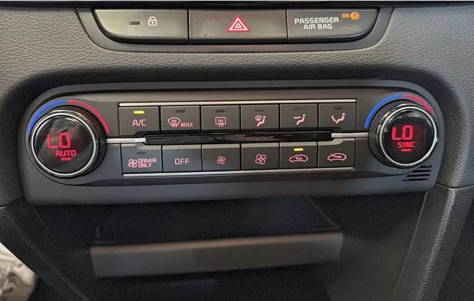 KIA CEED SW 1.6 GDi Hybride Rechargeable 141ch DCT6 Active photo 18 213249