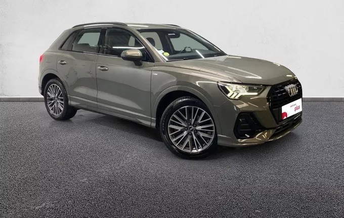 AUDI Q3 35 TDI 150 ch S line extérieur trois quart avant droit 2127200