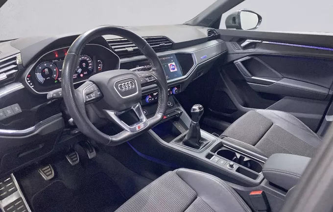 AUDI Q3 35 TDI 150 ch S line photo 11 2127200