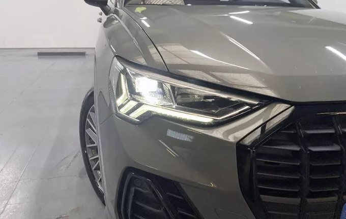 AUDI Q3 35 TDI 150 ch S line photo 19 2127200