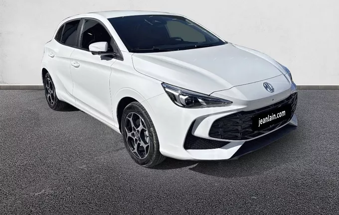 MG MG3 1.5 L Hybrid+ 195 ch Luxury extérieur trois quart avant droit 7930