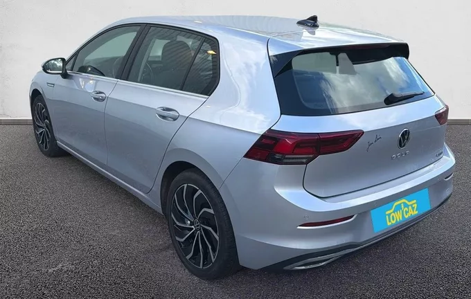 VOLKSWAGEN GOLF 2.0 TDI SCR 150 DSG7 4Motion Style extérieur trois quart arrière gauche 213158