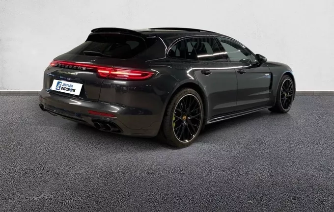 PORSCHE PANAMERA Turbo S V8 4.0 680 PDK Hybrid Sport Turismo extérieur trois quart arrière droit 2123875