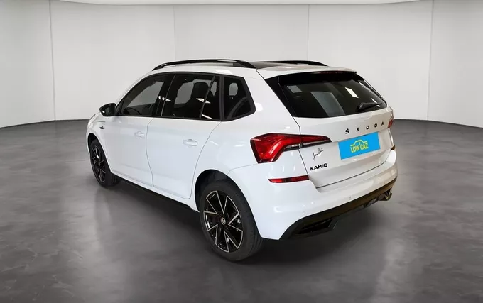SKODA KAMIQ 1.0 TSI Evo 110 ch BVM6 Monte-Carlo extérieur trois quart arrière gauche 213703