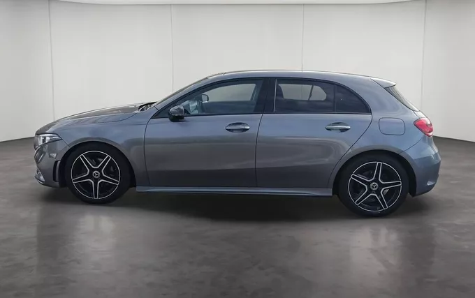 MERCEDES CLASSE A 180 d 8G-DCT AMG Line extérieur côté gauche 2133339