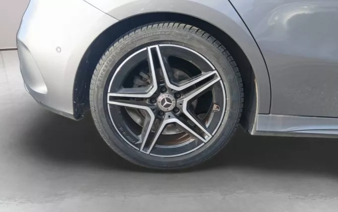 MERCEDES CLASSE A 180 d 8G-DCT AMG Line photo 9 2133339