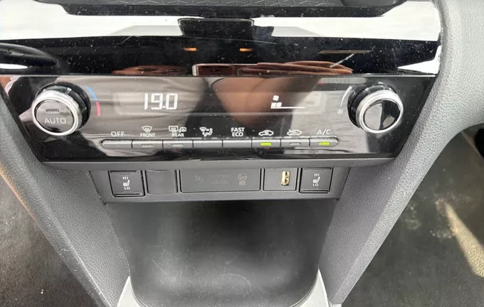 TOYOTA YARIS CROSS Hybride 116h 2WD Design photo 14 1103588