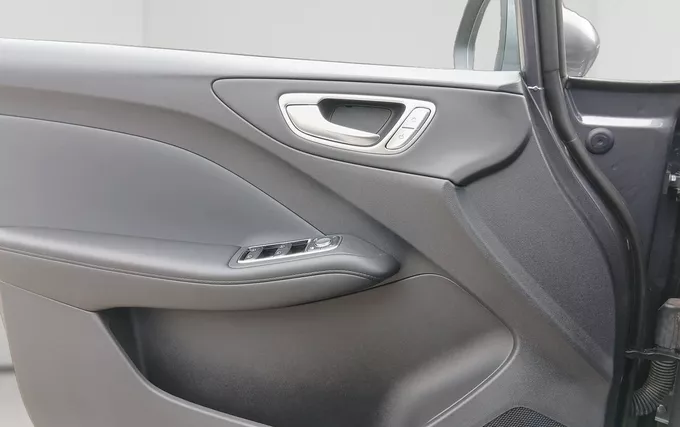 MG MG4 EV Urban 54 kWh - 118 kW Premium photo 20 9900