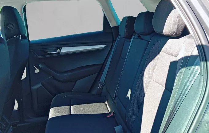 SKODA KAROQ 1.5 TSI Evo 2 150 ch ACT DSG7 Selection extérieur arrière 2128159
