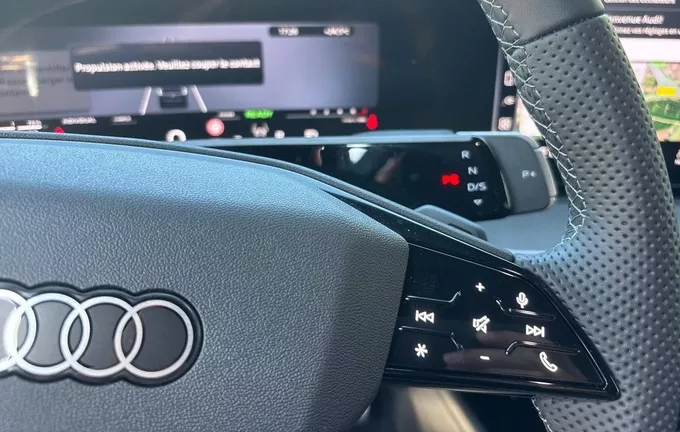 AUDI Q3 HYBRIDE Q3 e-hybrid 272 ch S tronic 6 S line photo 12 7912