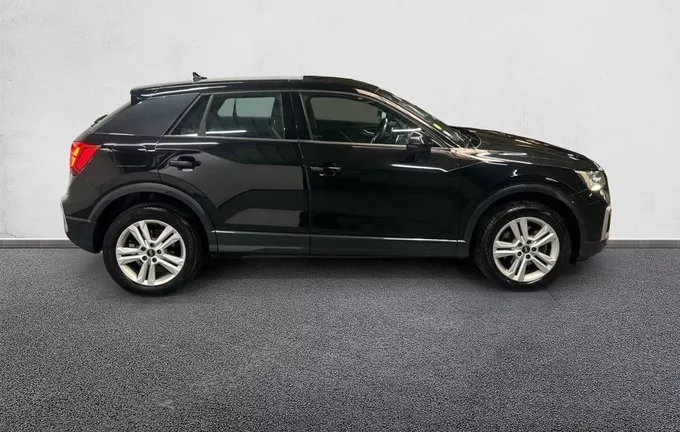 AUDI Q2 30 TDI 116 S tronic 7 Design extérieur côté droit 2128175