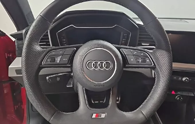AUDI A1 Sportback 30 TFSI 116 ch S tronic 7 S Line Plus photo 12 2130112