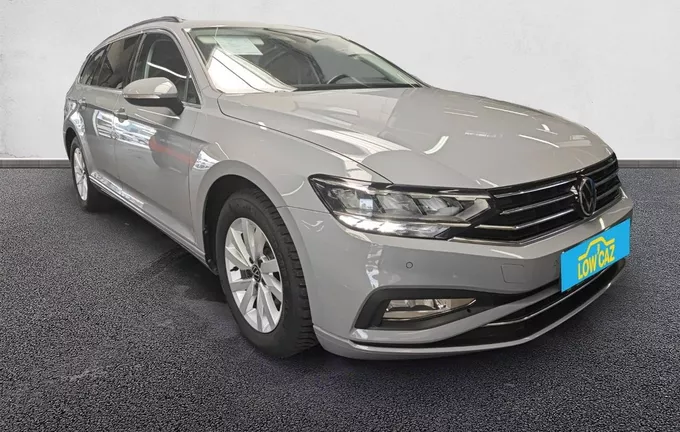 VOLKSWAGEN PASSAT SW 2.0 TDI EVO SCR 150 DSG7 TYPE BUSINESS extérieur trois quart avant droit 213228