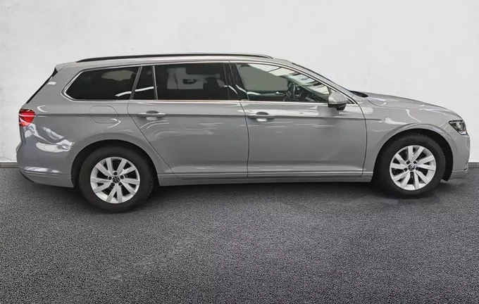 VOLKSWAGEN PASSAT SW 2.0 TDI EVO SCR 150 DSG7 TYPE BUSINESS extérieur côté droit 213228