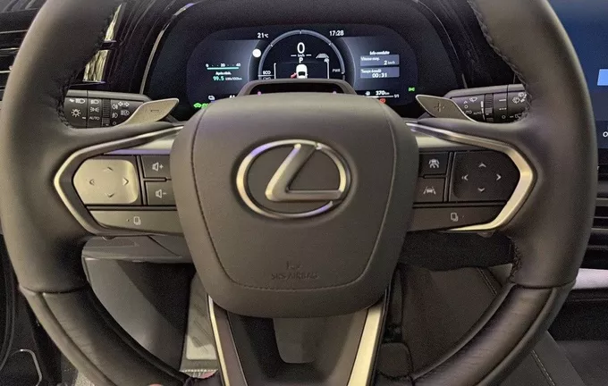 LEXUS RX 450h+ 4WD Hybride Rechargeable Executive photo 12 106790