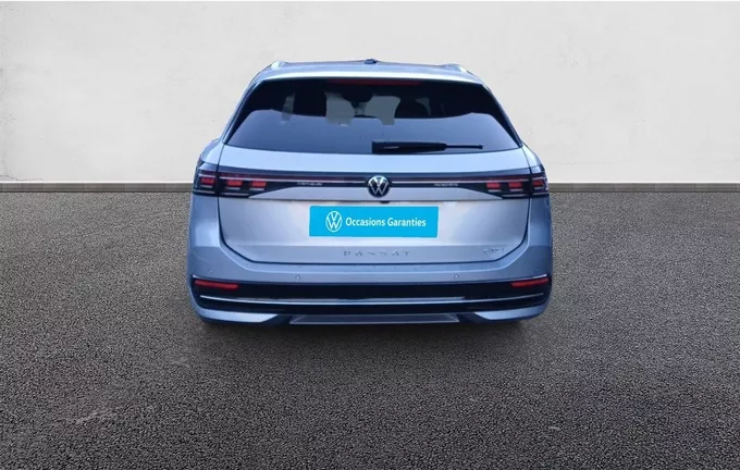 VOLKSWAGEN PASSAT 1.5 eTSI OPF 150 DSG7 Elegance extérieur côté gauche 2123178