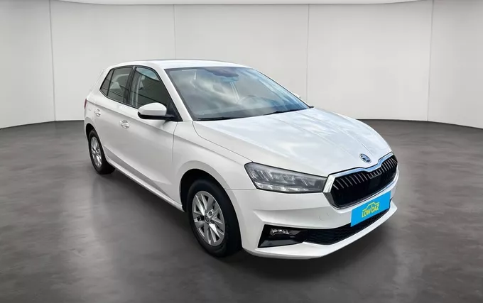 SKODA FABIA 1.0 TSI 95 ch BVM5 Ambition extérieur trois quart avant droit 213648