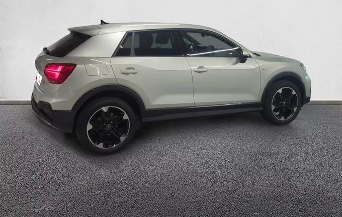 AUDI Q2 35 TFSI 150 S tronic 7 S line extérieur côté droit 2124025