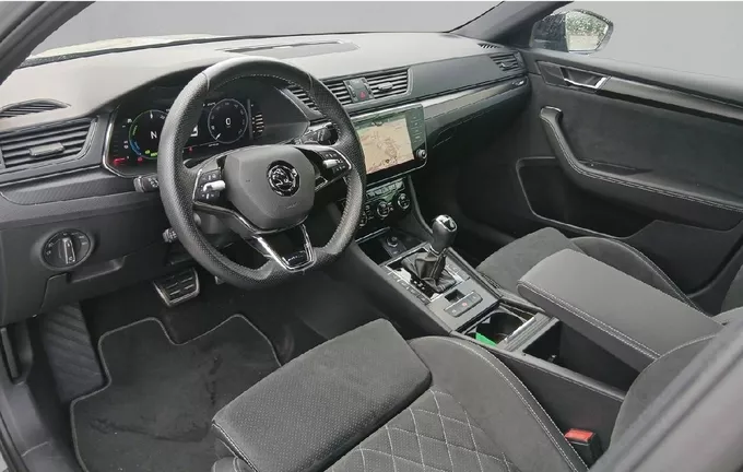 SKODA SUPERB Combi 1.4 TSI PHEV 218 ch DSG6 Sportline photo 13 2129878
