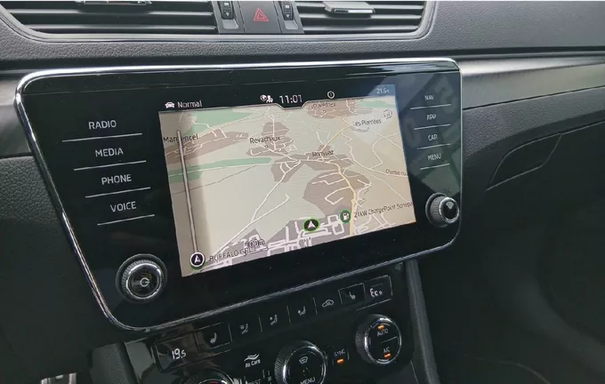 SKODA SUPERB Combi 1.4 TSI PHEV 218 ch DSG6 Sportline photo 15 2129878