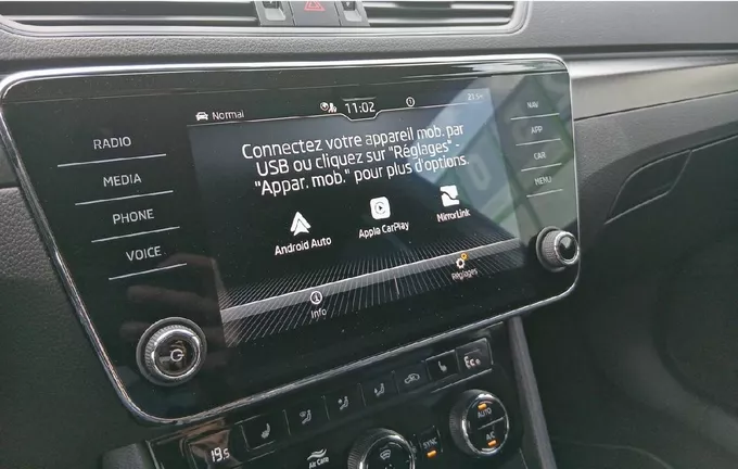SKODA SUPERB Combi 1.4 TSI PHEV 218 ch DSG6 Sportline photo 24 2129878