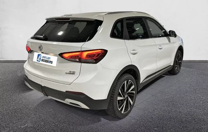 MG ZS 1.5 L Hybrid+ 197 ch Luxury extérieur trois quart arrière droit 601082