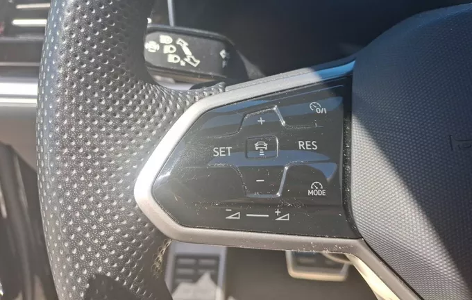 VOLKSWAGEN TOUAREG 3.0 V6 eHybrid 462 ch Tiptronic 8 4Motion R photo 12 560637