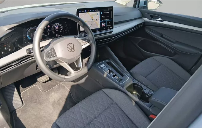 VOLKSWAGEN GOLF 2.0 TDI 150 DSG7 VW Edition photo 13 2130846