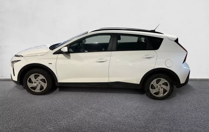 HYUNDAI BAYON 1.0 T-GDi 100 Hybrid 48V Initia extérieur côté gauche 13788