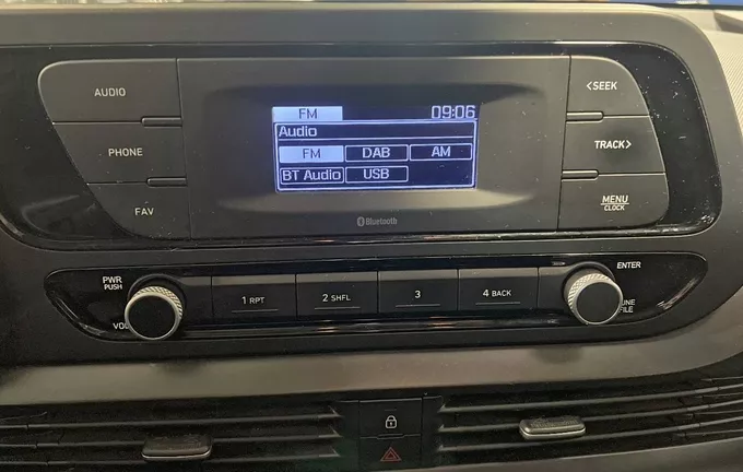HYUNDAI BAYON 1.0 T-GDi 100 Hybrid 48V Initia photo 15 13788