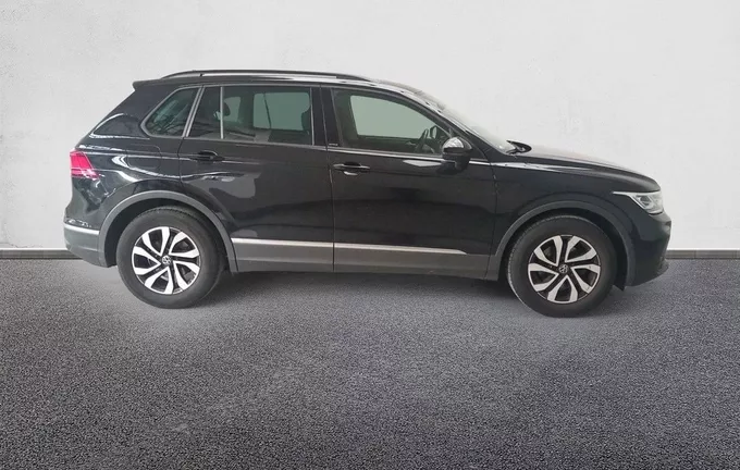 VOLKSWAGEN TIGUAN 1.5 TSI 130ch BVM6 Active extérieur côté droit 944987