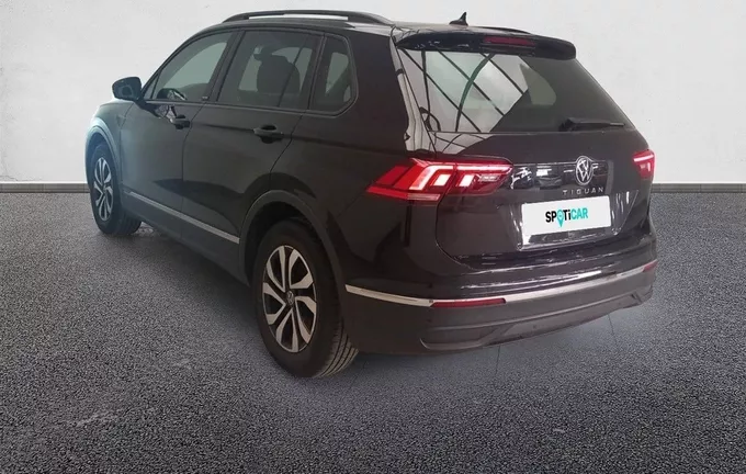 VOLKSWAGEN TIGUAN 1.5 TSI 130ch BVM6 Active extérieur trois quart arrière gauche 944987