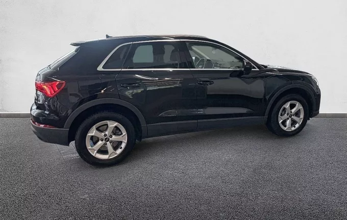 AUDI Q3 45 TFSIe 245 ch S tronic 6 Business line extérieur côté droit 2130392