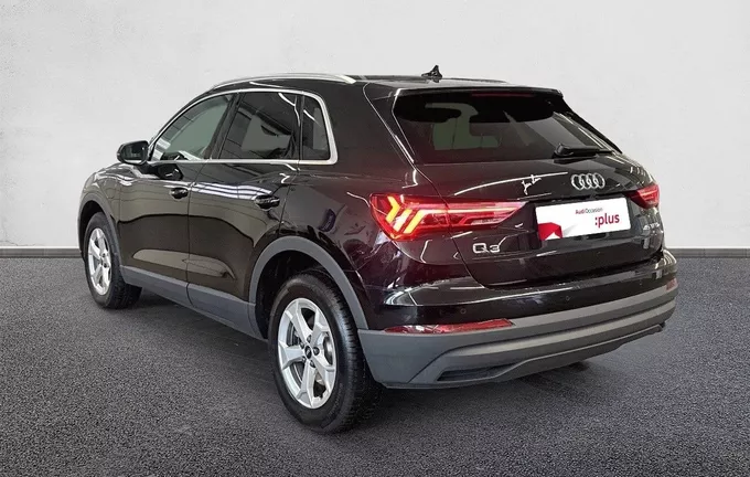 AUDI Q3 45 TFSIe 245 ch S tronic 6 Business line extérieur trois quart arrière gauche 2130392