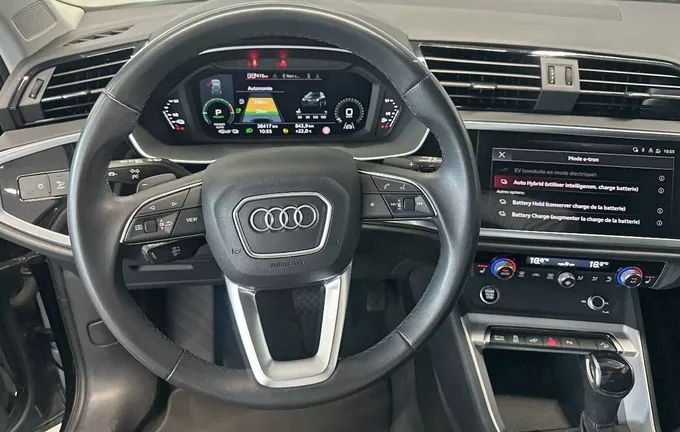 AUDI Q3 45 TFSIe 245 ch S tronic 6 Business line photo 15 2130392