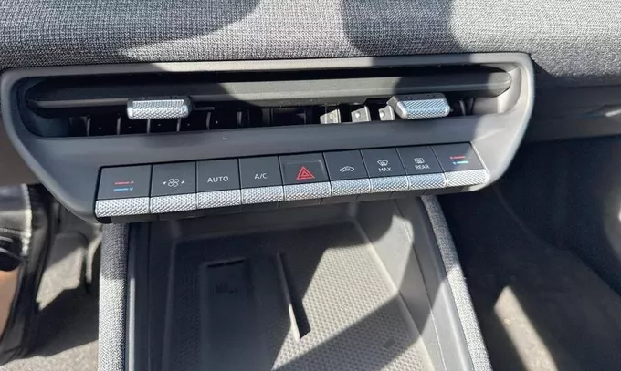 VOLKSWAGEN ID. POLO 211 ch 52 kWh Style Exclusive photo 12 9727
