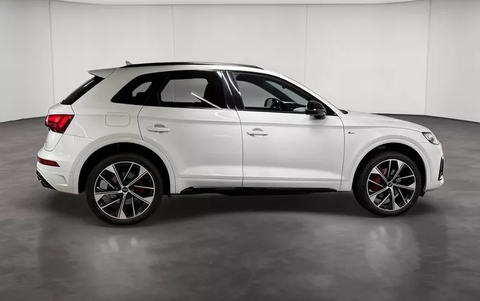 AUDI Q5 55 TFSIe 367 S tronic 7 Quattro S line extérieur côté droit 2132225
