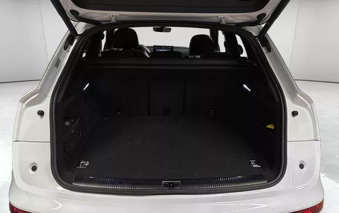 AUDI Q5 55 TFSIe 367 S tronic 7 Quattro S line photo 10 2132225