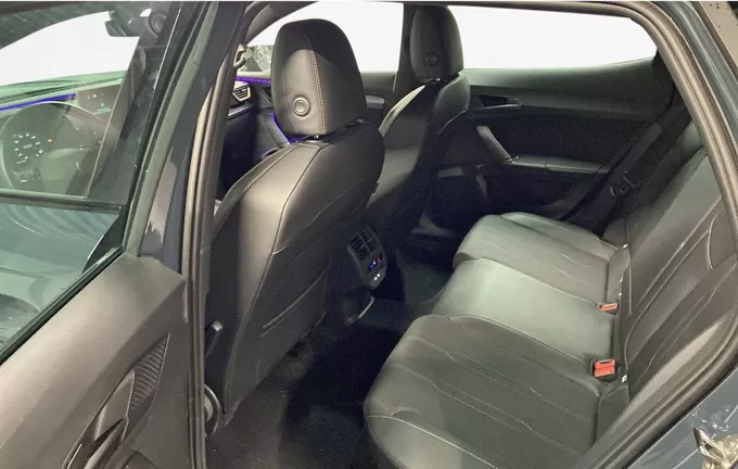 CUPRA FORMENTOR eHybrid 204 ch DSG6 V extérieur arrière 2128132
