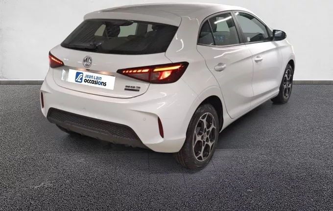 MG MG3 1.5 L Hybrid+ 195 ch Comfort extérieur trois quart arrière droit 601286