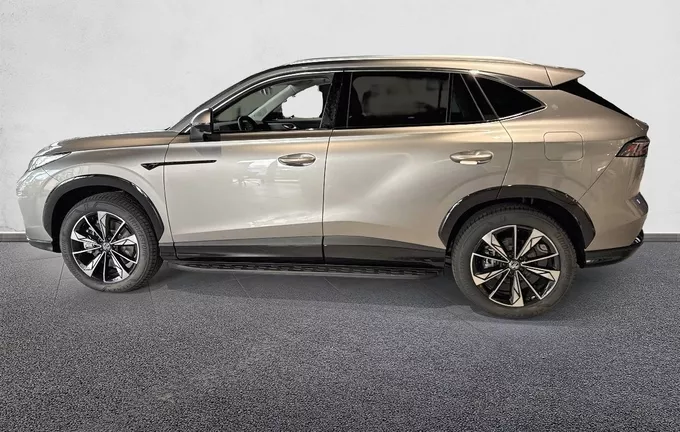MG EHS 1.5T PHEV 272 ch Luxury extérieur avant 7694