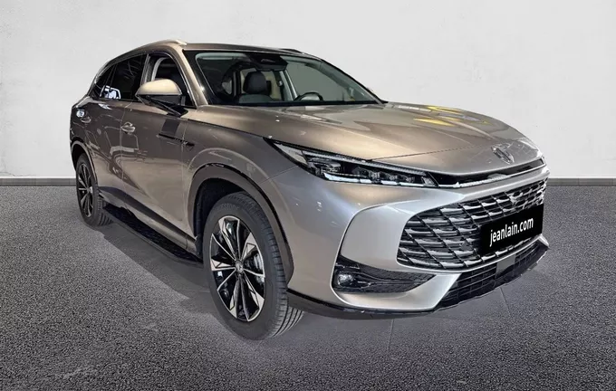 MG EHS 1.5T PHEV 272 ch Luxury extérieur trois quart arrière gauche 7694