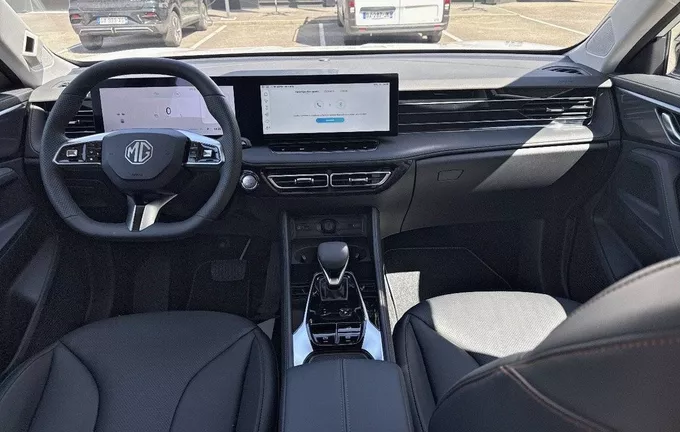 MG EHS 1.5T PHEV 272 ch Luxury photo 12 7694
