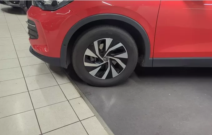 VOLKSWAGEN TIGUAN 1.5 eTSI 130ch DSG7 VW Edition photo 12 2122665