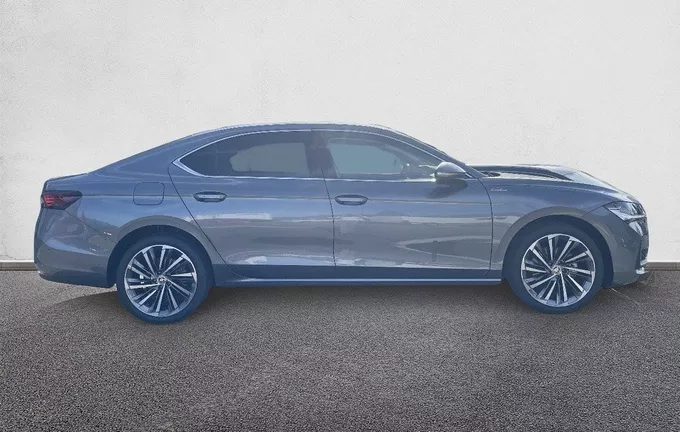SKODA SUPERB Berline 1.5 TSI mHEV 150 ch ACT DSG7 Laurin & Klement extérieur côté droit 9635