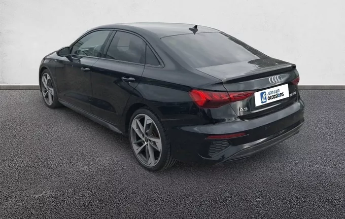AUDI A3 Berline 35 TFSI Mild Hybrid 150 S tronic 7 S Line extérieur trois quart arrière gauche 2128515
