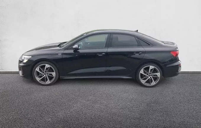 AUDI A3 Berline 35 TFSI Mild Hybrid 150 S tronic 7 S Line extérieur côté gauche 2128515