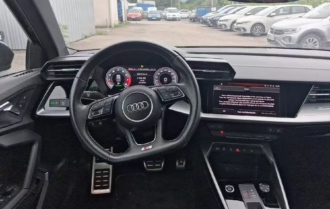 AUDI A3 Berline 35 TFSI Mild Hybrid 150 S tronic 7 S Line photo 11 2128515