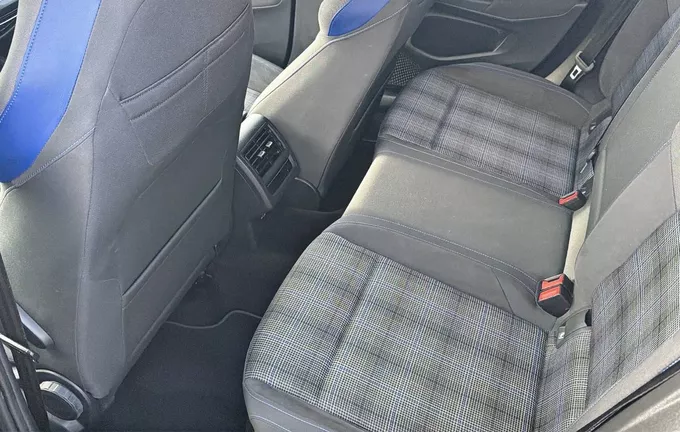 VOLKSWAGEN GOLF 1.4 Hybrid Rechargeable OPF 245 DSG6 photo 17 2126400