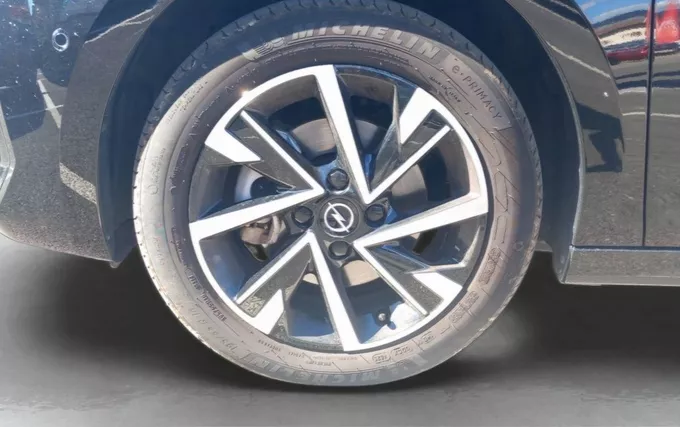 OPEL CORSA 1.2 Turbo 100 ch GS photo 9 946392